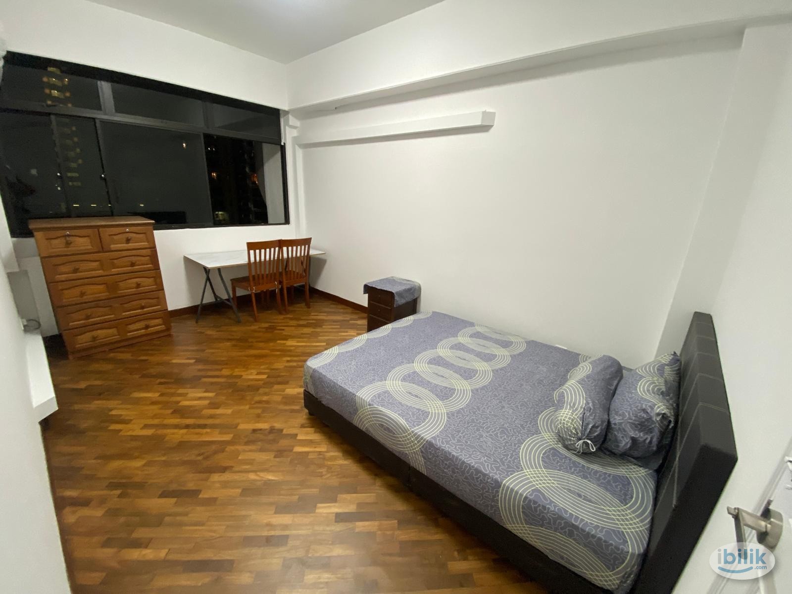 Image 1 of Middle Room at Balestier, Singapore - Room rental in 