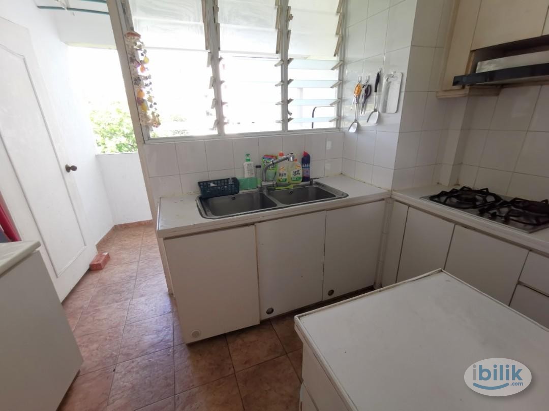 Image 3 of Master Room at Pine Grove, Holland - Room rental in 