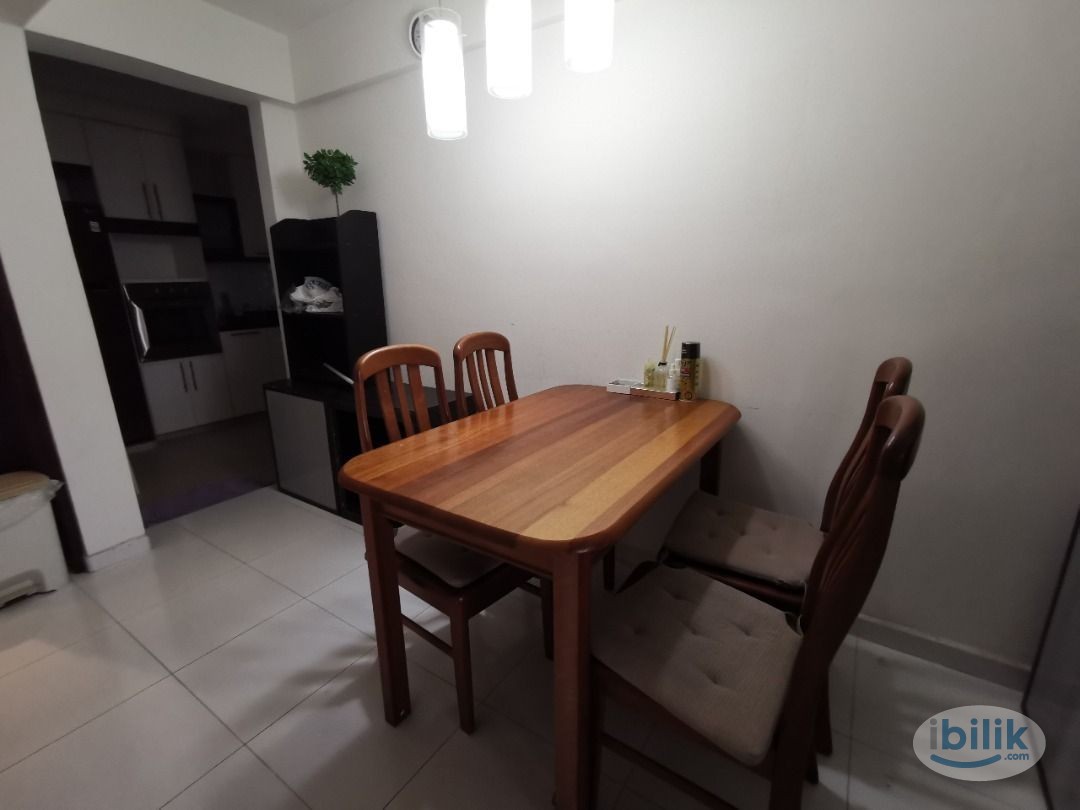 Image 5 of Master Room at Chinatown, Central Area - Room rental in 