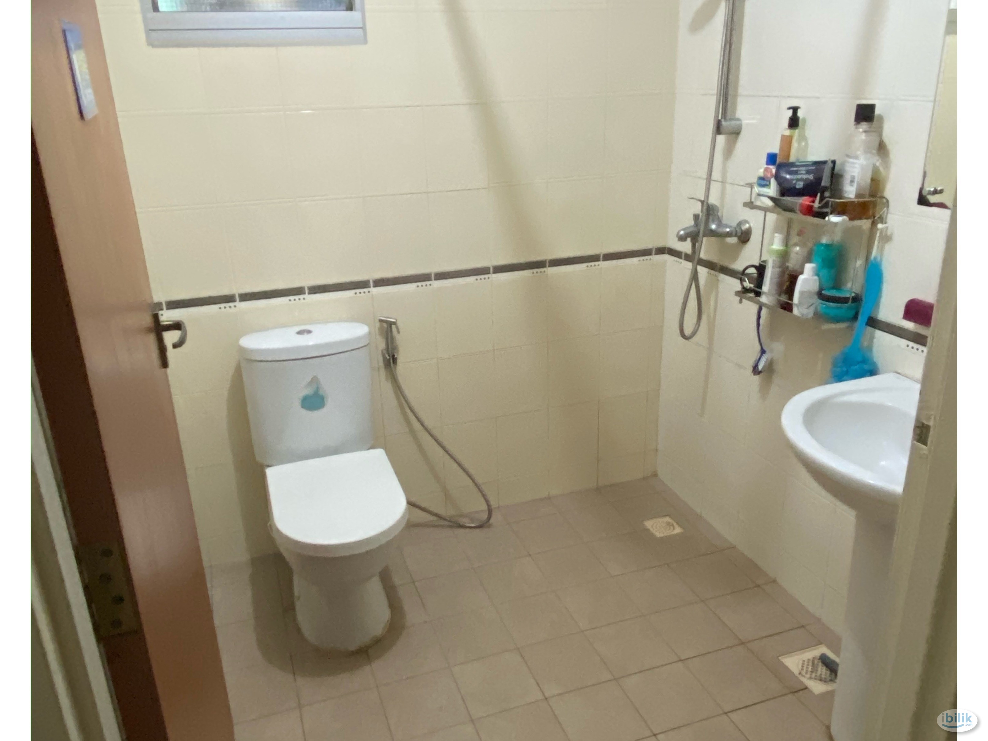 Image 1 of 1 Common Room In Fernvale For Rent - Room rental in 