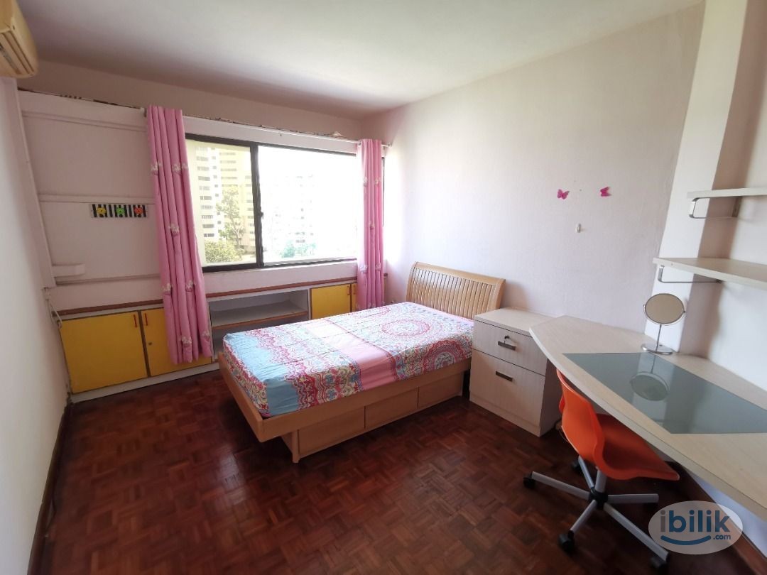 Image 2 of Middle Room at Jurong East, Jurong - Room rental in 