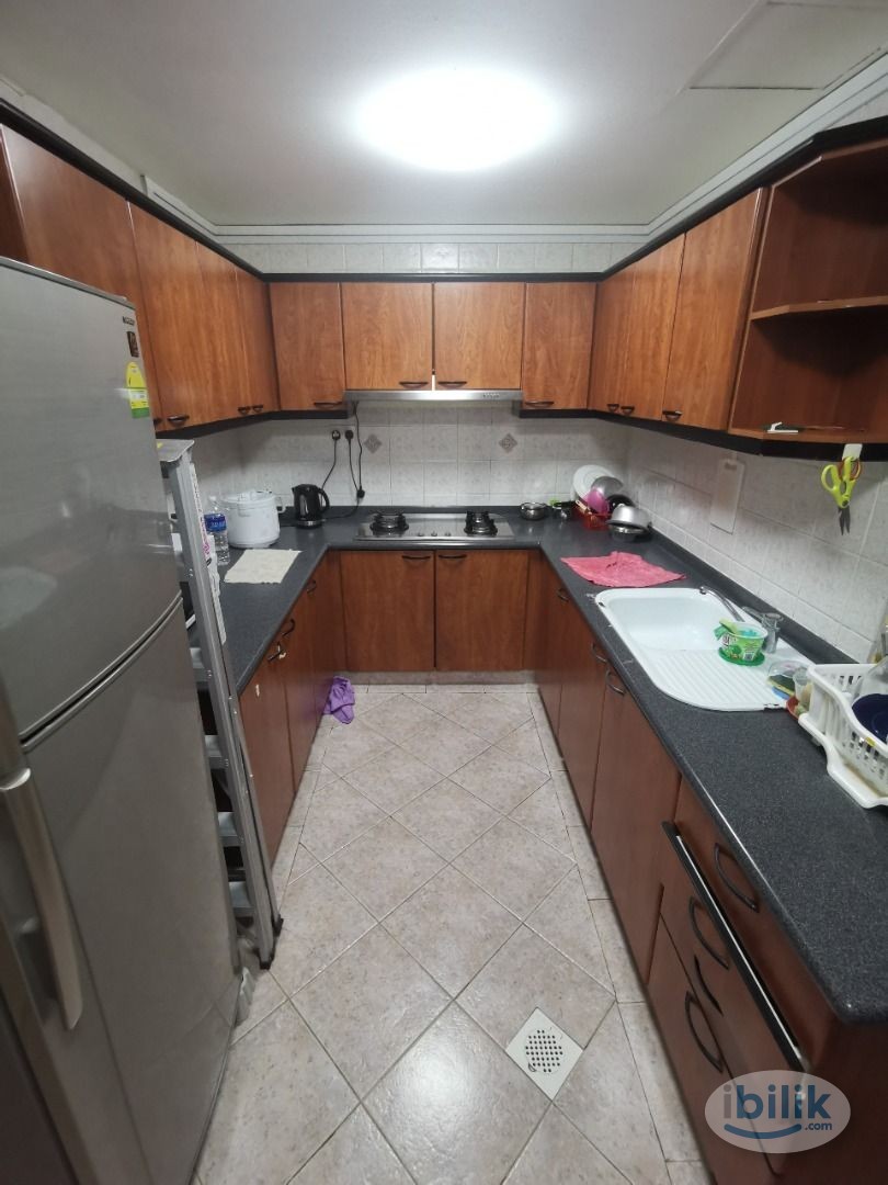 Image 4 of Single Room at Bukit Timah, Singapore - Room rental in 