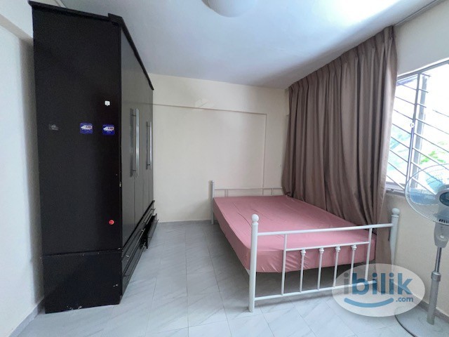 Image 1 of Single Room at Bukit Batok, Singapore - Room rental in 