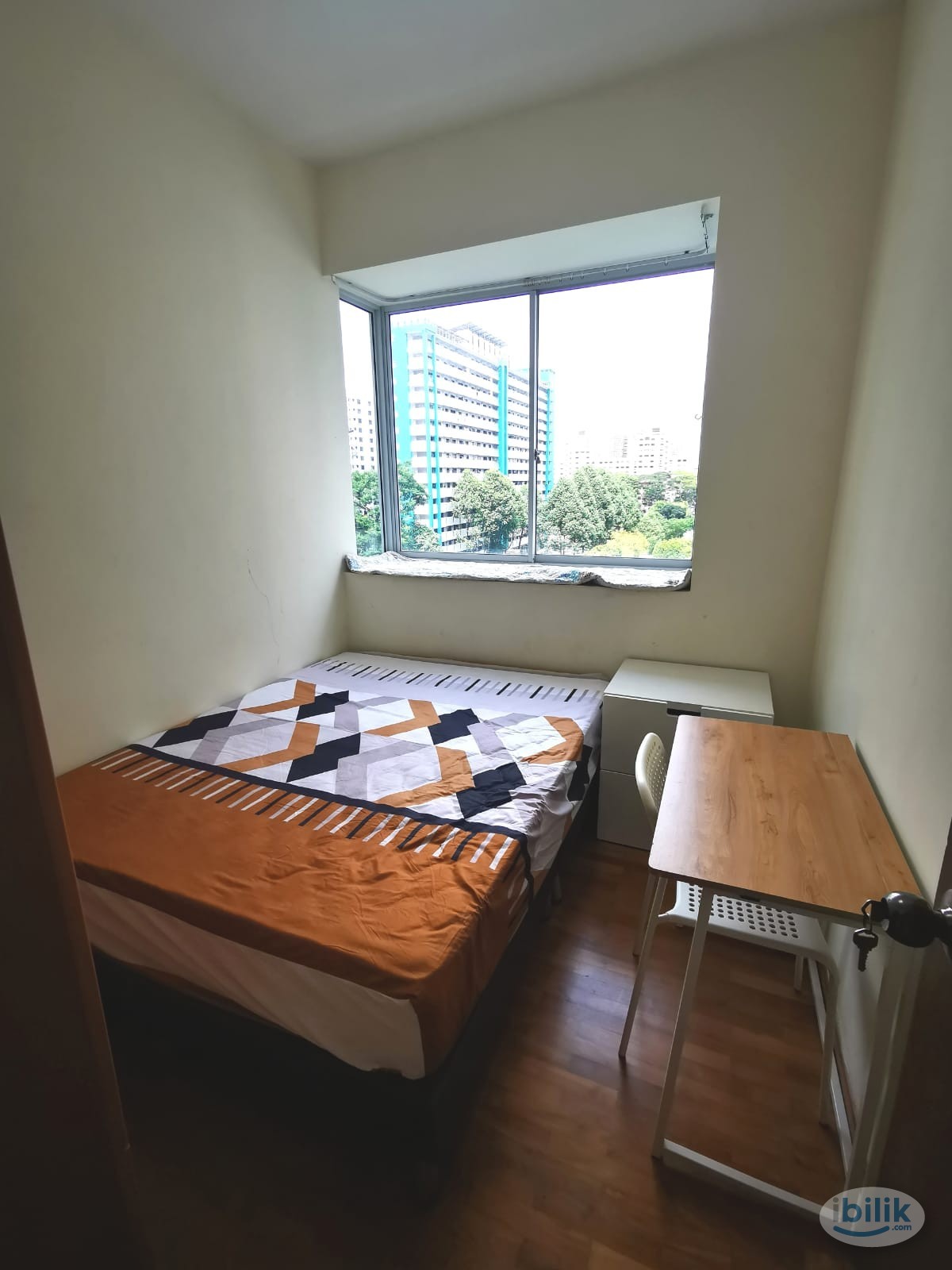 Image 1 of Middle Room at Balestier, Singapore - Room rental in 