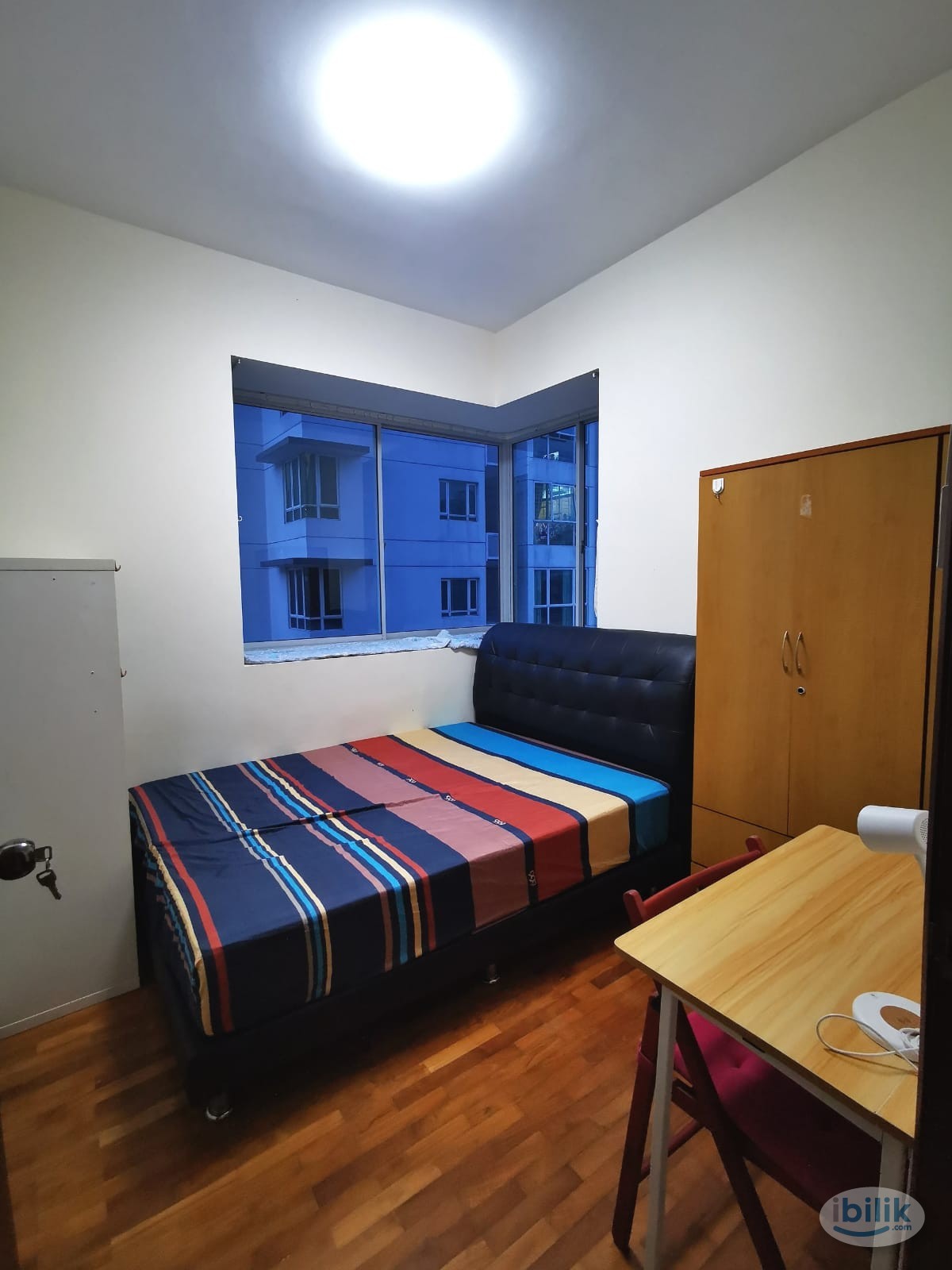 Image 1 of Middle Room at Balestier, Singapore - Room rental in 
