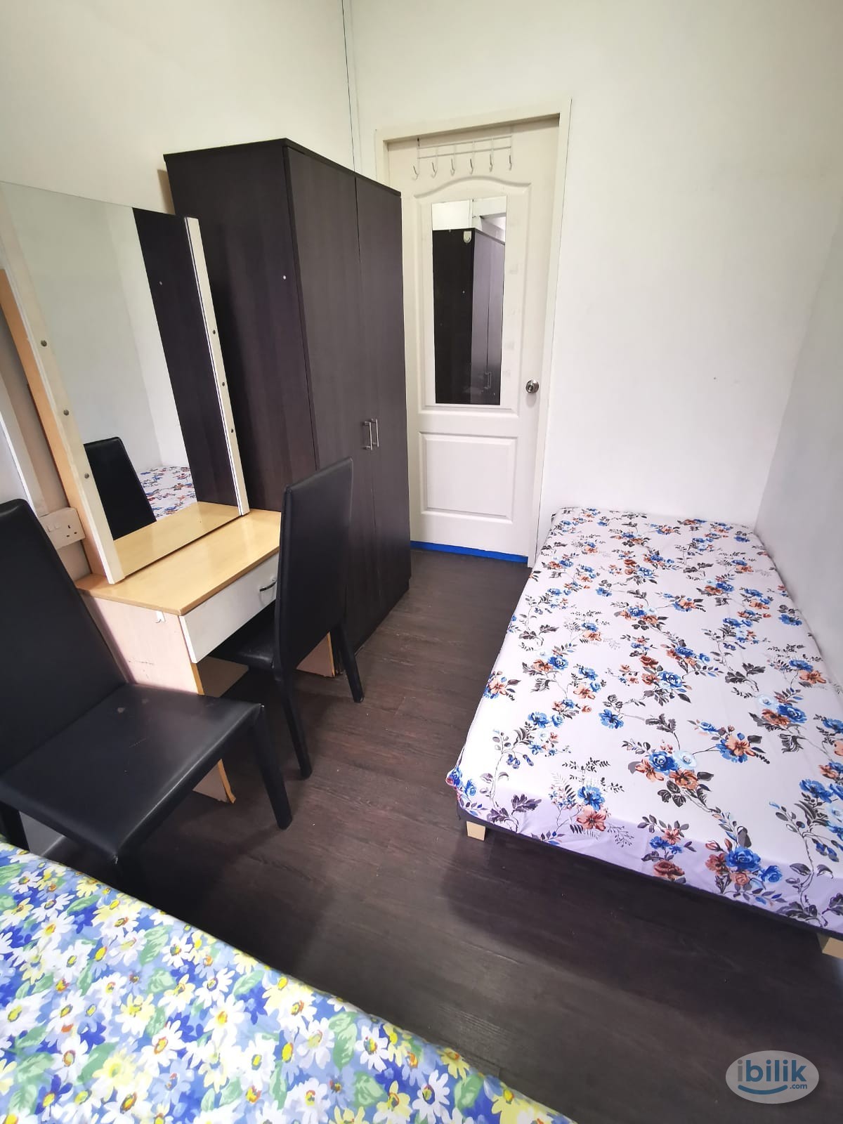 Image 2 of Middle Room at Balestier, Singapore - Room rental in 