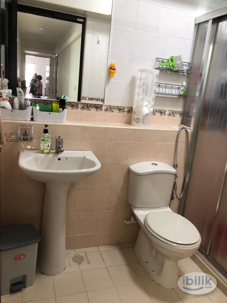 Image 5 of Single Room at Bukit Batok, Singapore - Room rental in 