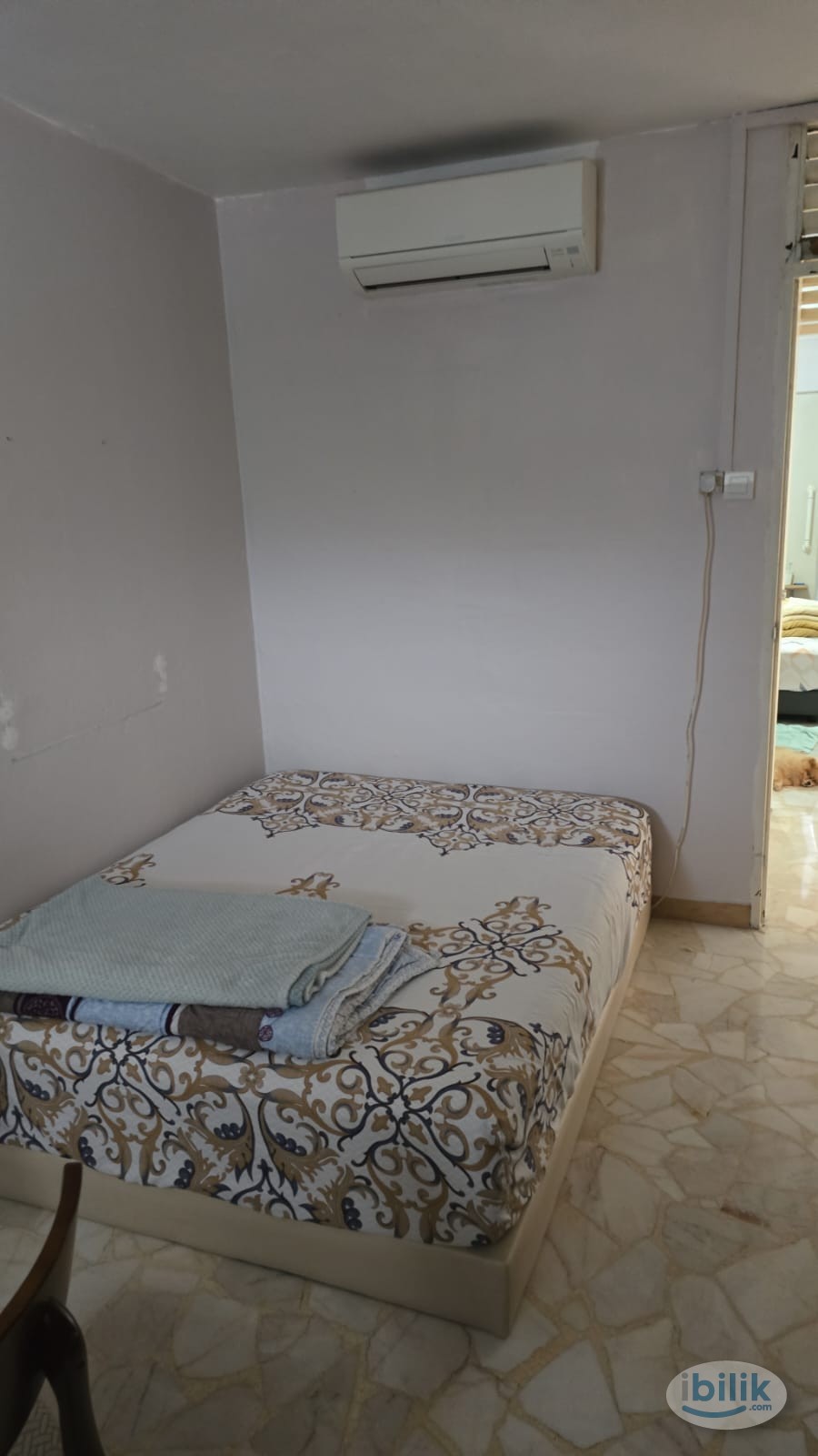 Image 1 of Single Room at Bukit Batok, Singapore - Room rental in 