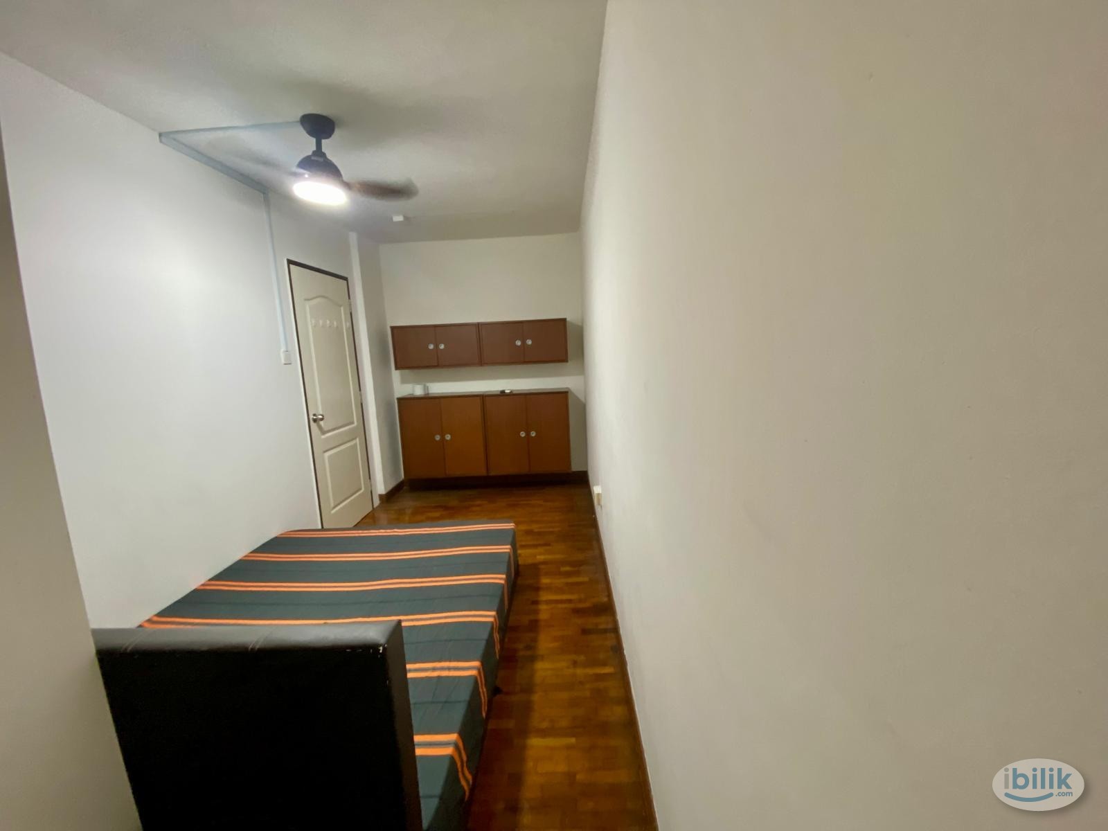 Image 2 of Middle Room at Balestier, Singapore - Room rental in 