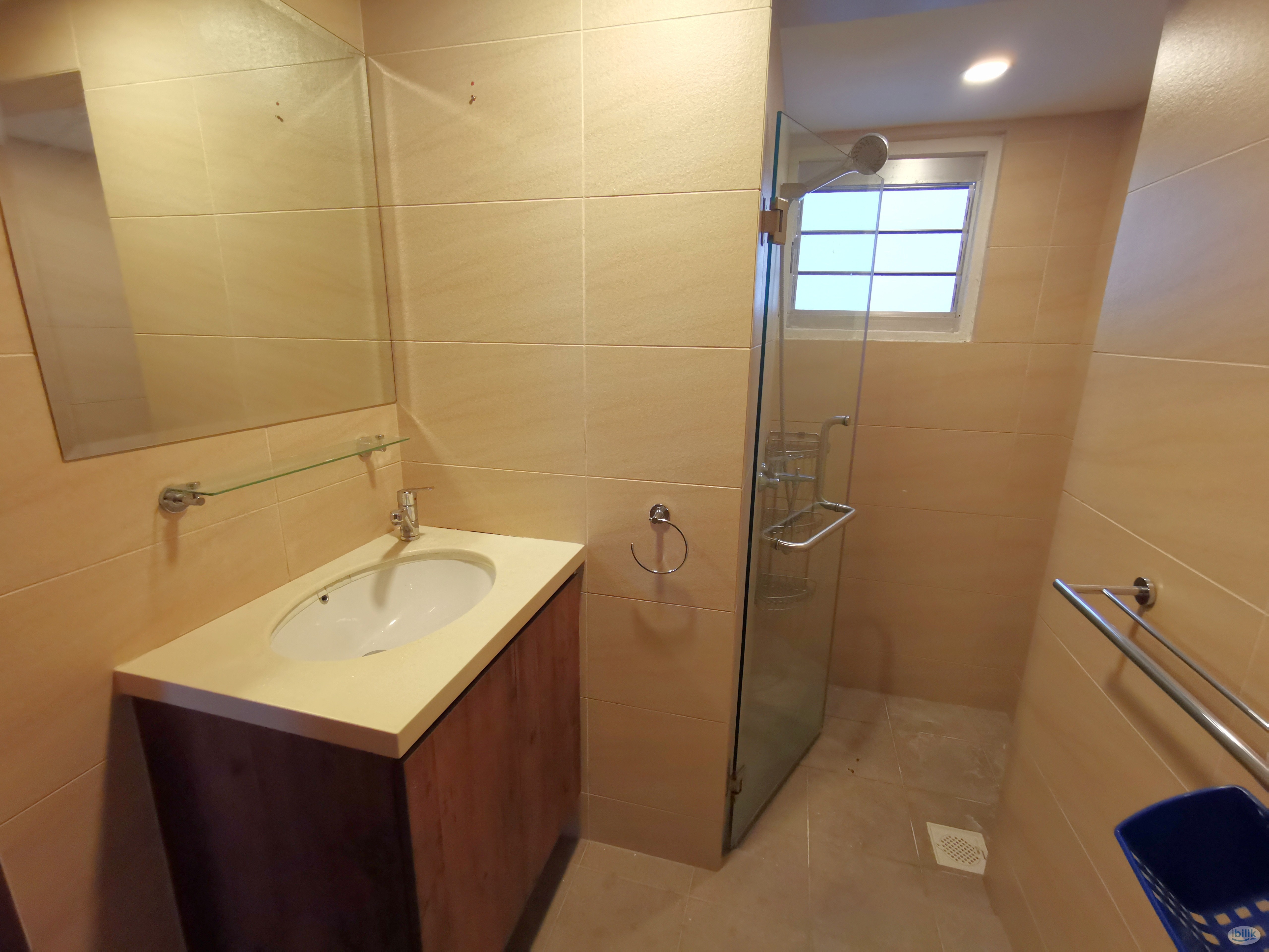 Image 5 of Middle Room at Balestier, Singapore - Room rental in 