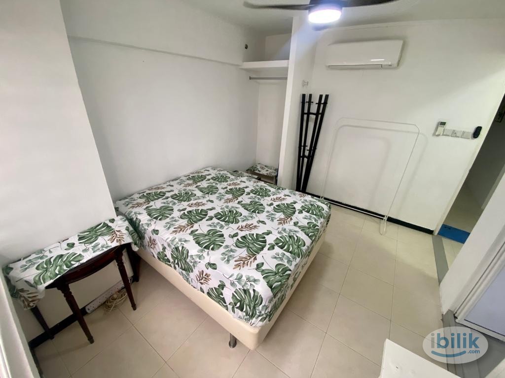 Image 2 of Master Room at Orchard, Central Area - Room rental in 