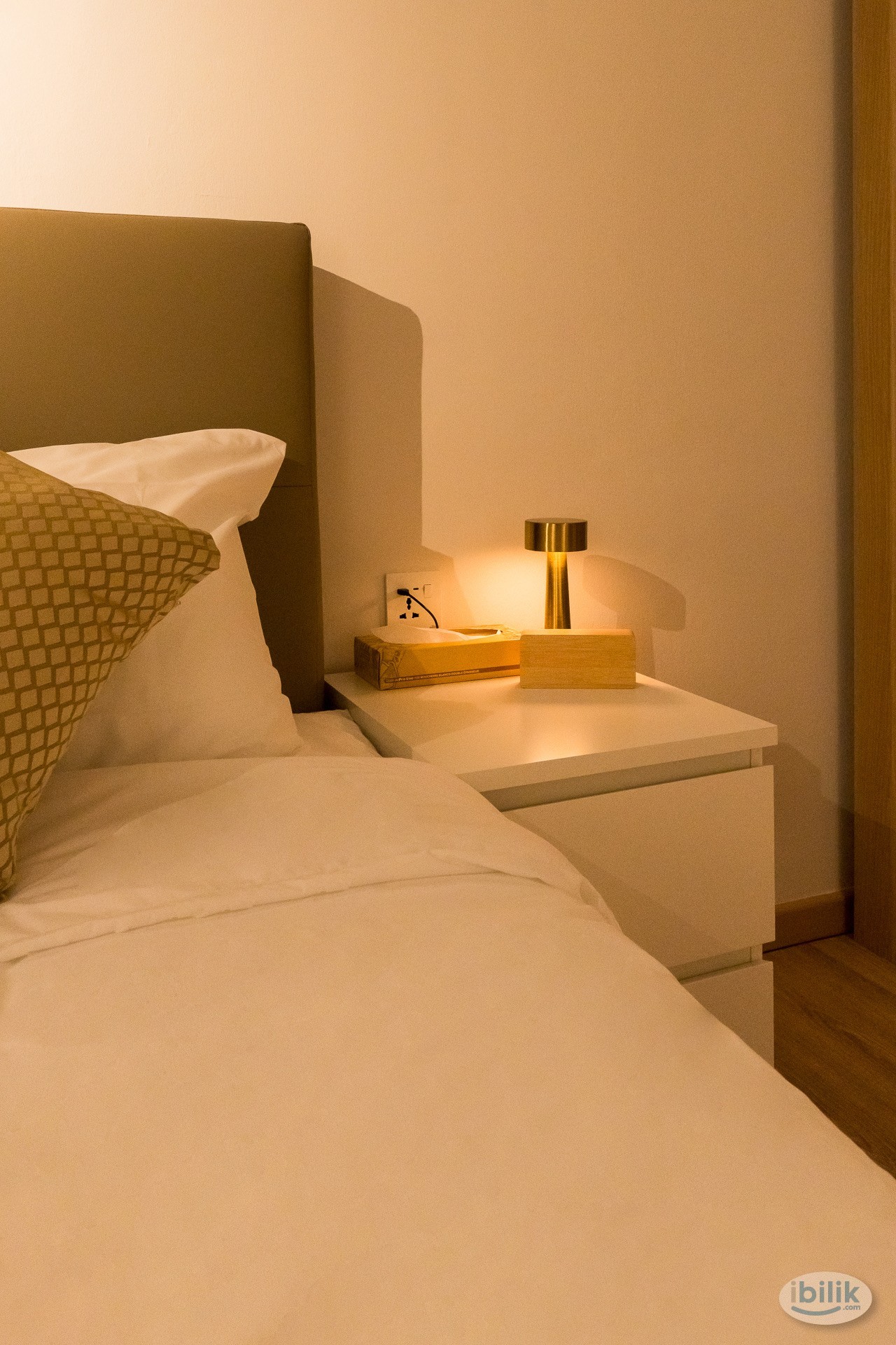 Image 3 of Short Term Room Rental Luxe Studio Suite with Private Entrance- Terrace House at Paramount Garden Petaling Jaya, 3 mins to LRT