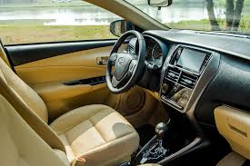 So Sánh Chevrolet Cruze và Vios