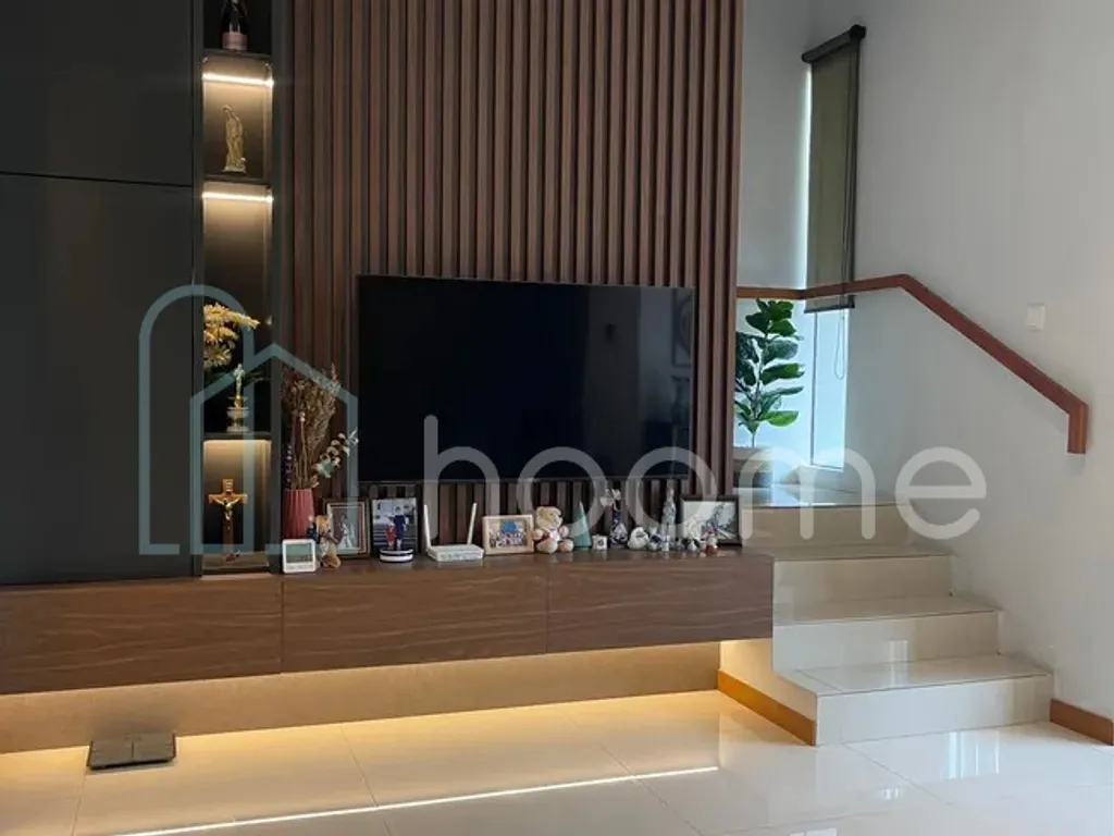 Rumah Cantik Mirip Show Unit Furnished WTS - DILokasi & Harga Terbaik