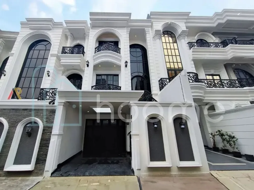 Rumah Ready Full Furnitur Rooftop Jakarta Montessori School Jagakarsa