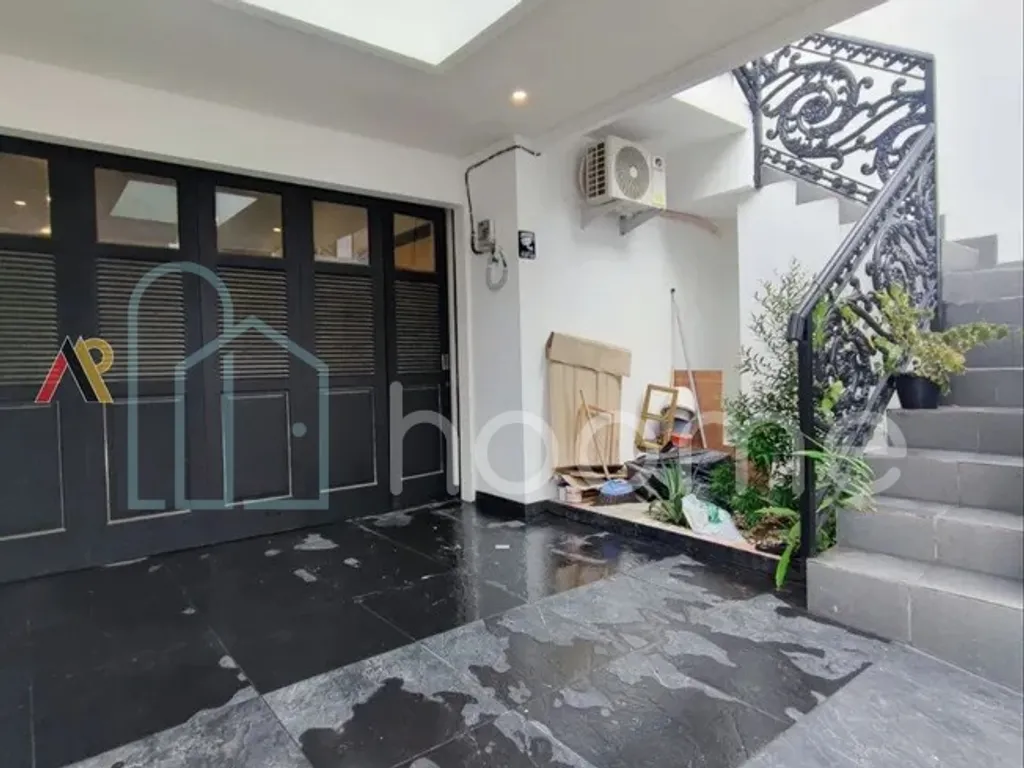 Rumah Ready Full Furnitur Rooftop Jakarta Montessori School Jagakarsa