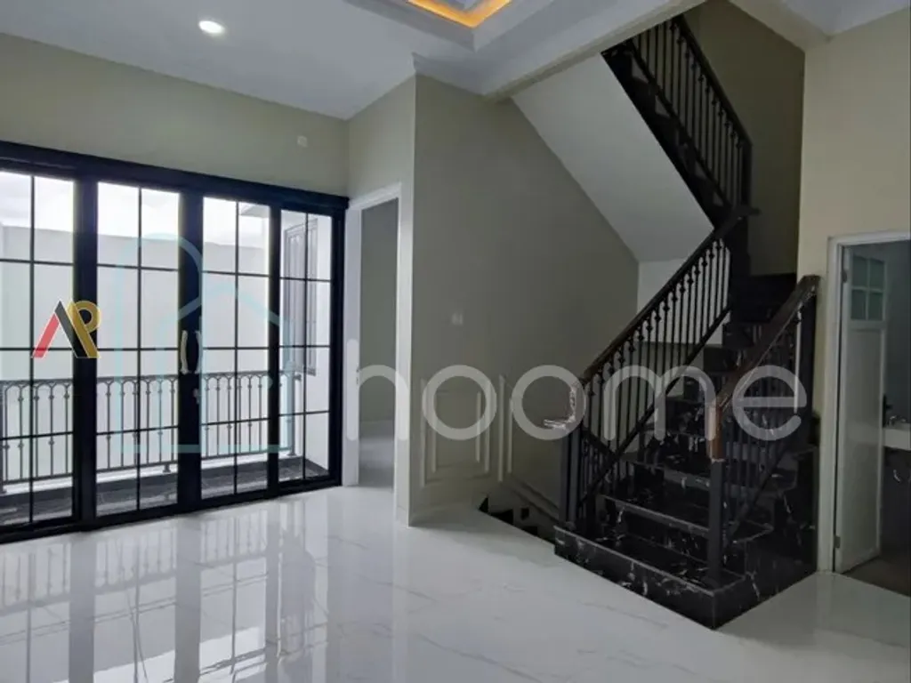 Rumah Dijual Jagakarsa Jakarta Selatan Modern Classic ada Rooftop Asri