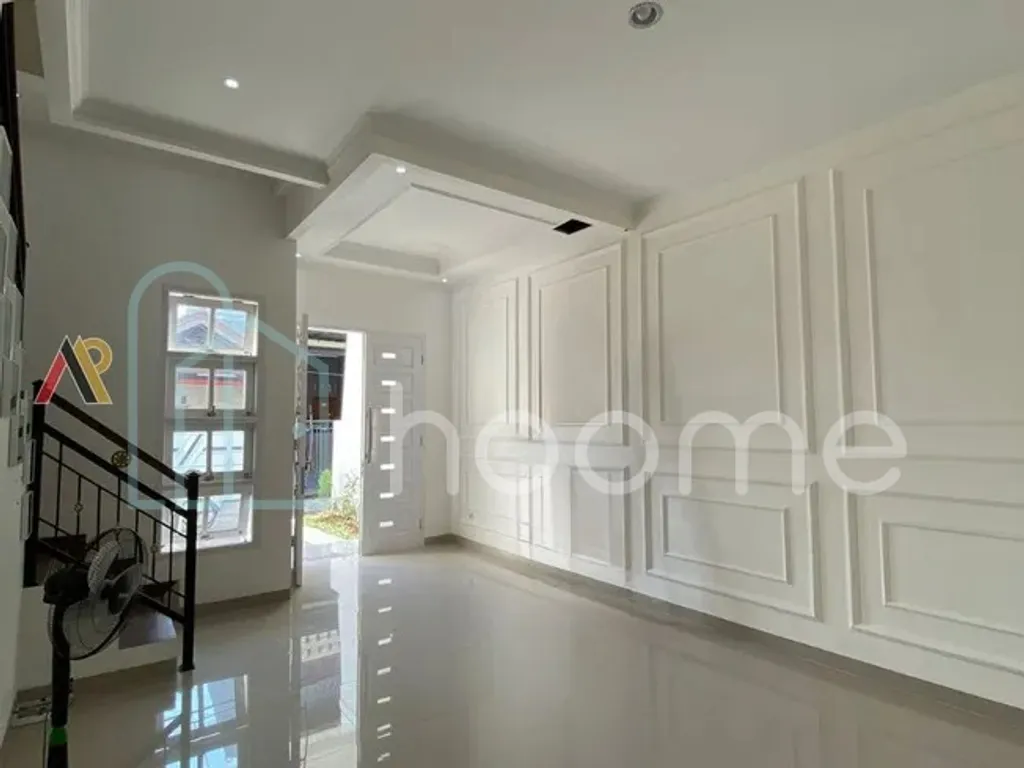 Rumah Ready Dalam Komplek Besar Dekat Pintu Tol Cipayung Jakarta Timur