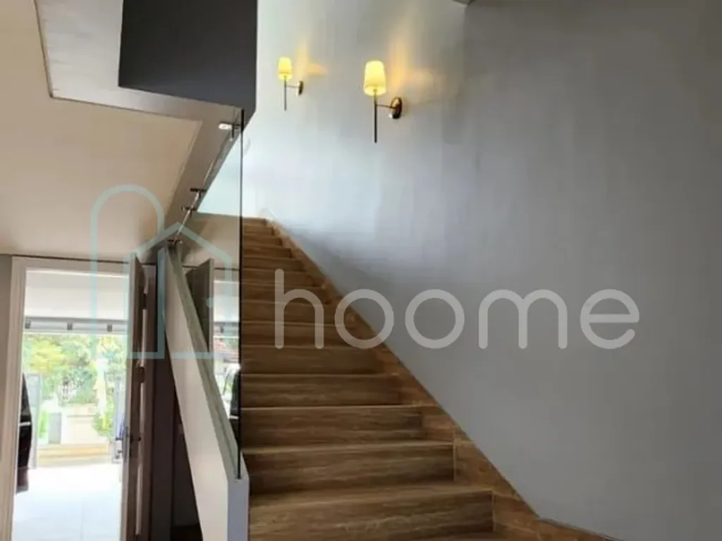 Rumah Mewah Dekat Simatupang Cilandak Timur Jakarta Selatan