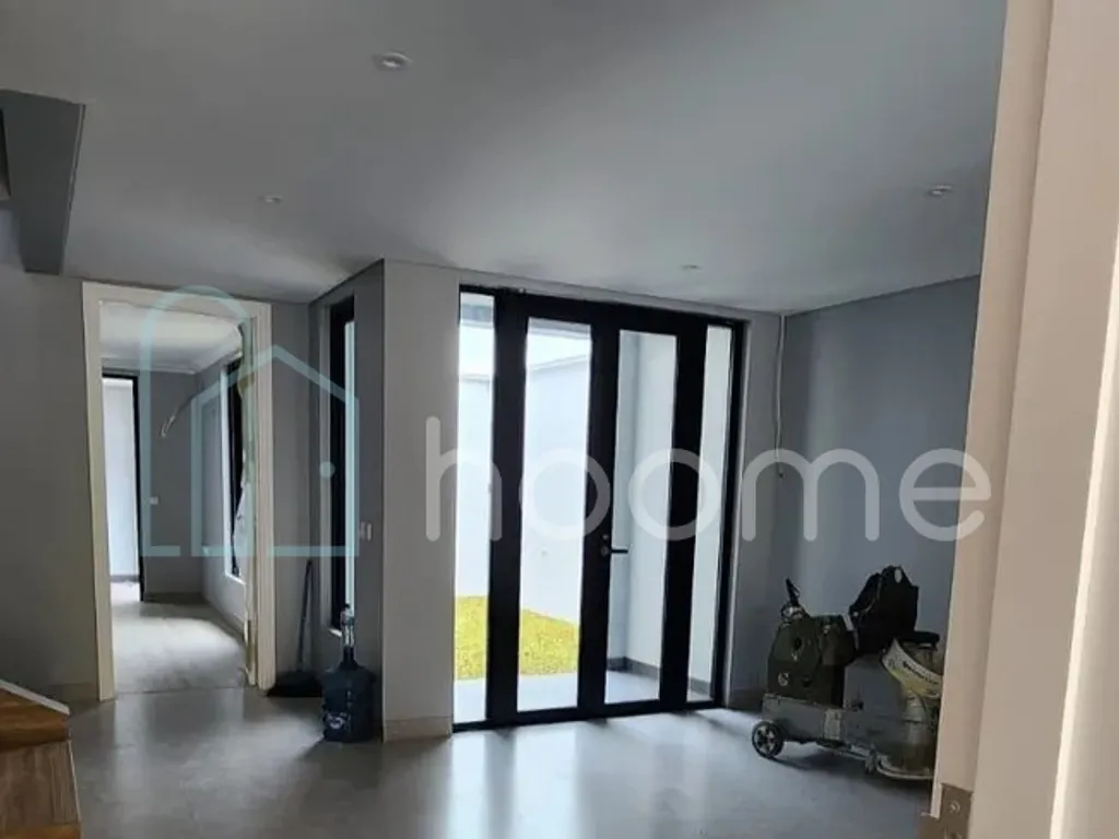 Rumah Mewah Dekat Simatupang Cilandak Timur Jakarta Selatan
