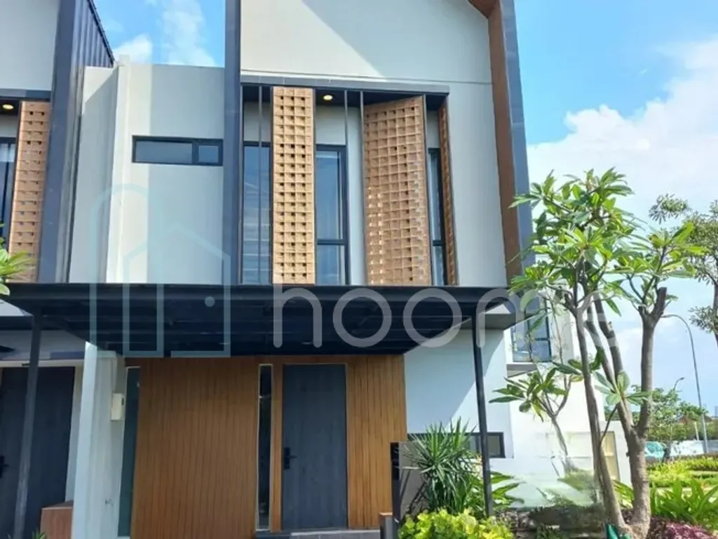 Rumah attic 7x15 105m 4KT Cluster Mahakam JGC Jakarta Garden City