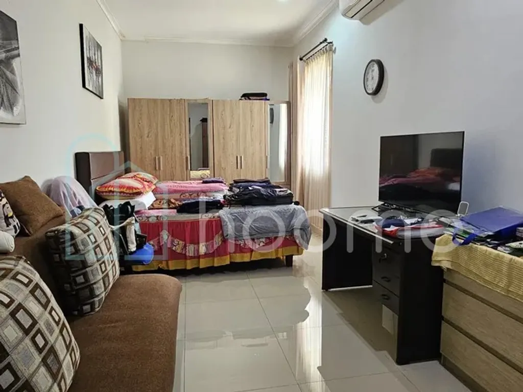 Rumah 2lt 10x18 180m type 4KT Cluster Vernonia Summarecon Bekasi