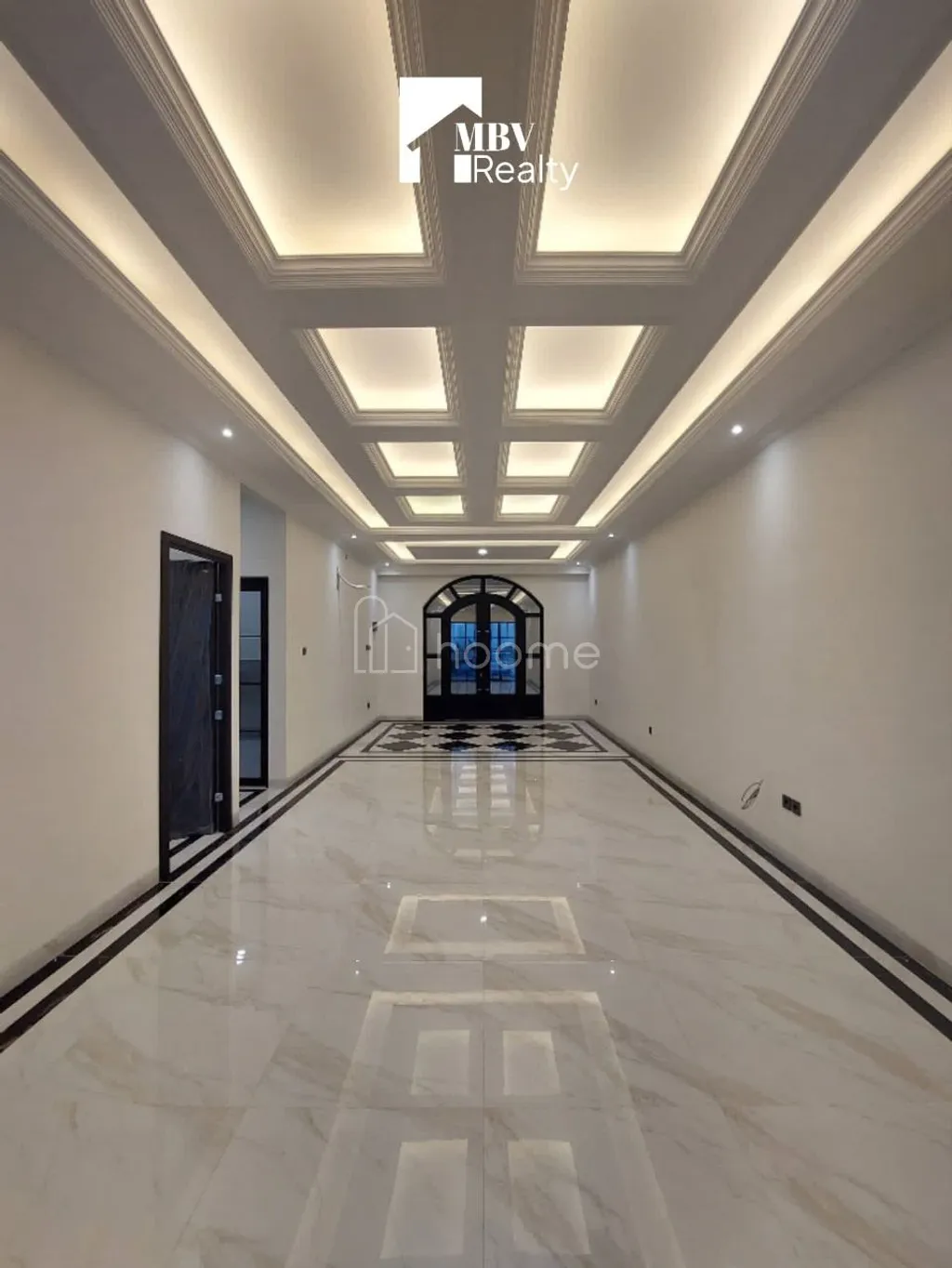 Dijual Rumah Mewah 5KT 4KM 270m² di Area Strategis, Siap Huni!