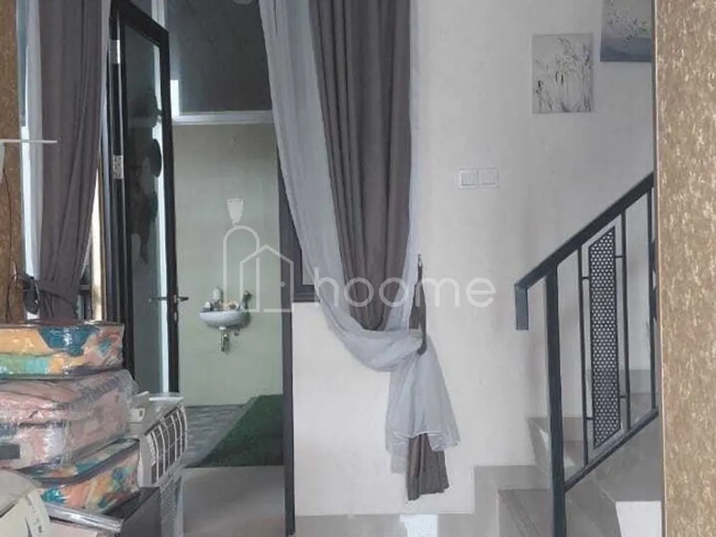 DIJUAL RUMAH 2 LANTAI DI KRATON RESIDENCE CIKARANG UTARA BEKASI