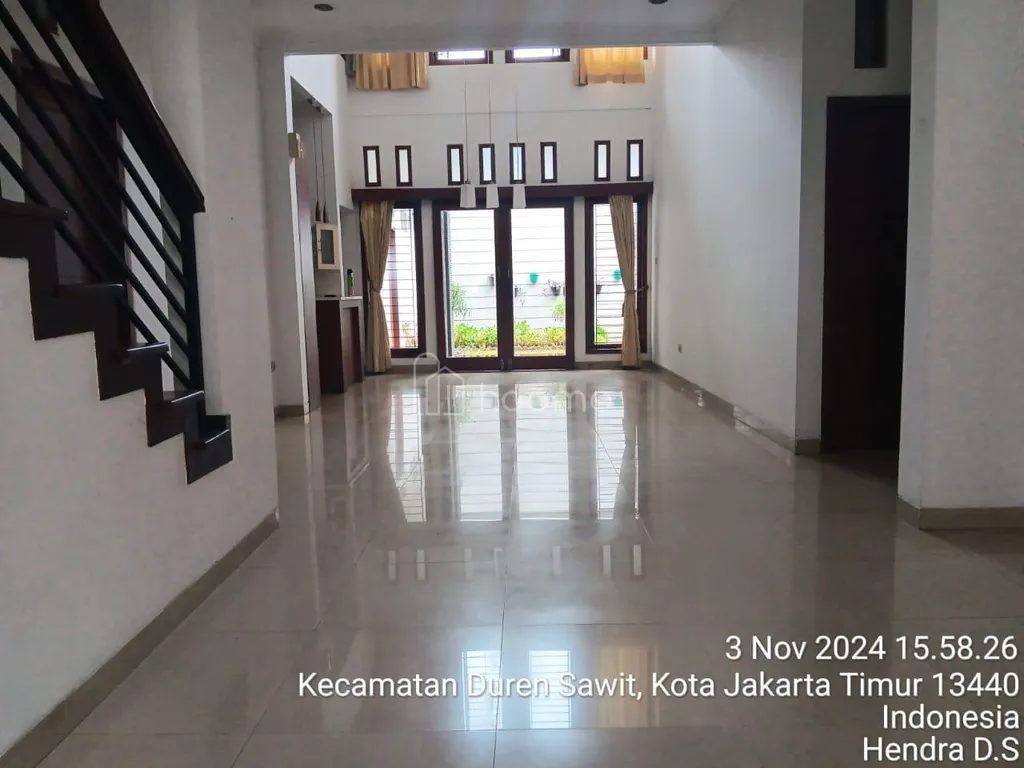 Duren sawit dekat jl. Radin intenn & xmalang