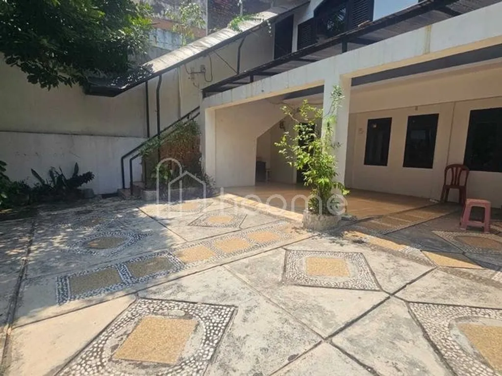 Dijual Rumah Kayu Mas 2 Lantai Dekat Pulomas & Matraman - BISA NEGO