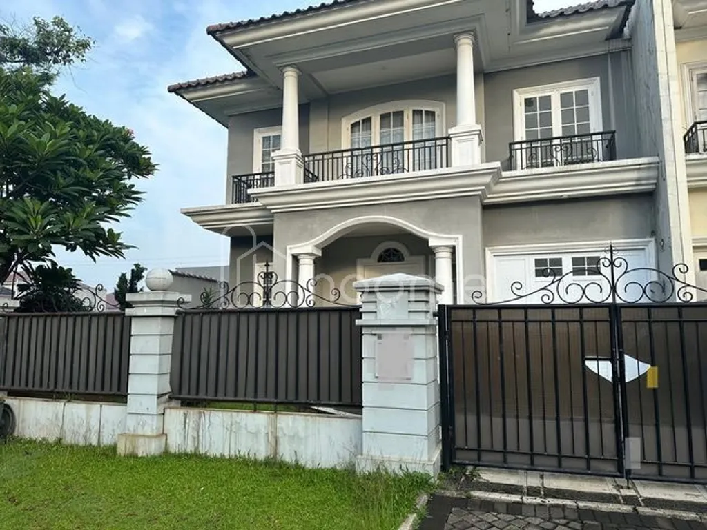 DIJUAL RUMAH MEWAH 2 LANTAI DI LEGENDA WISATA CIBUBUR