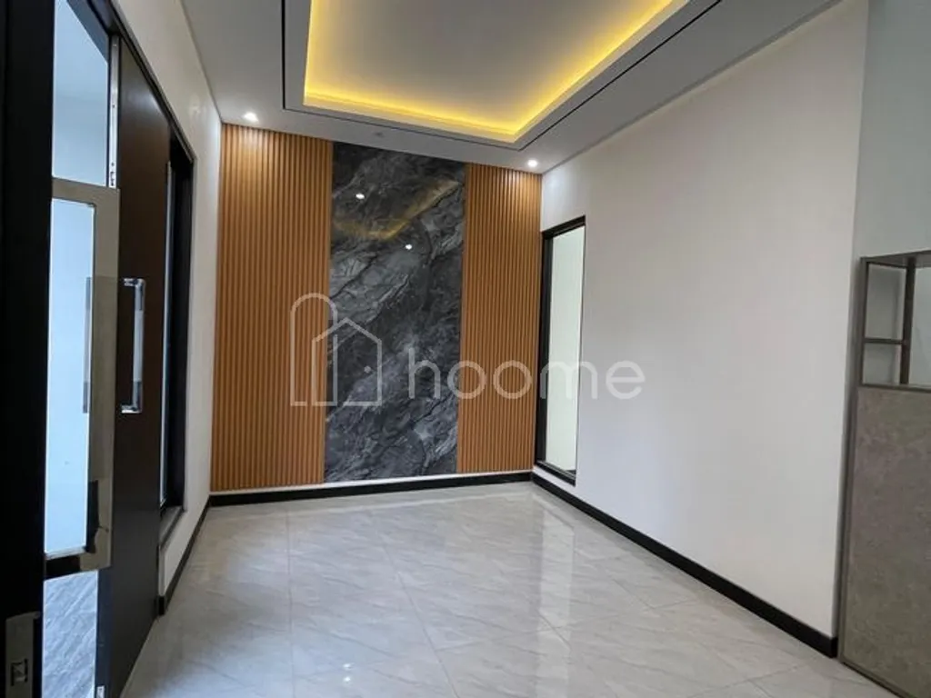 BRAND NEW GRESS INTERNATIONAL VILLAGE CITRALAND DKT GWALK