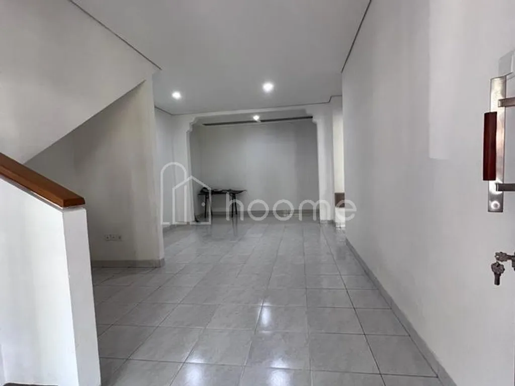 Dijual Rumah Modern Minimalis di Emerald Town House, Bintaro Sektor 9