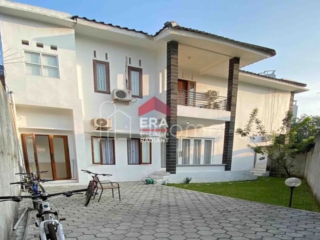 RUMAH DIJUAL DI VILLA BINTARO REGENCY (BAGUS & TERAWAT)