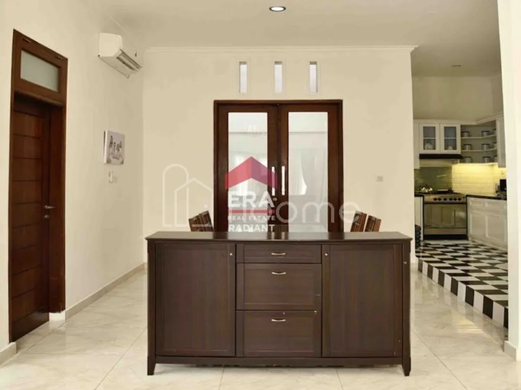 RUMAH DIJUAL DI VILLA BINTARO REGENCY (BAGUS & TERAWAT)