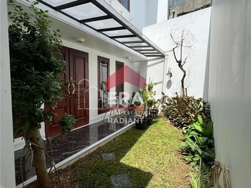 DIJUAL RUMAH SIAP HUNI DI BINTARO SEKTOR 7 (KEBAYORAN GARDEN)