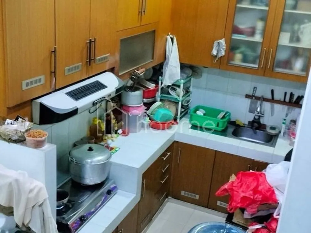 Dijual Rumah 2 Lantai di Taman Permata Indah 2 Letak Strategis