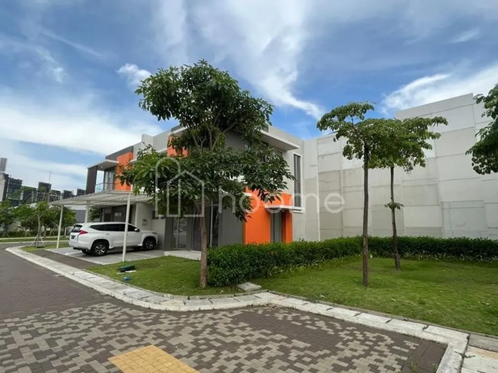 jual rumah 2 lantai PIK 2 uk 8x12,5m kosongan posisi hook