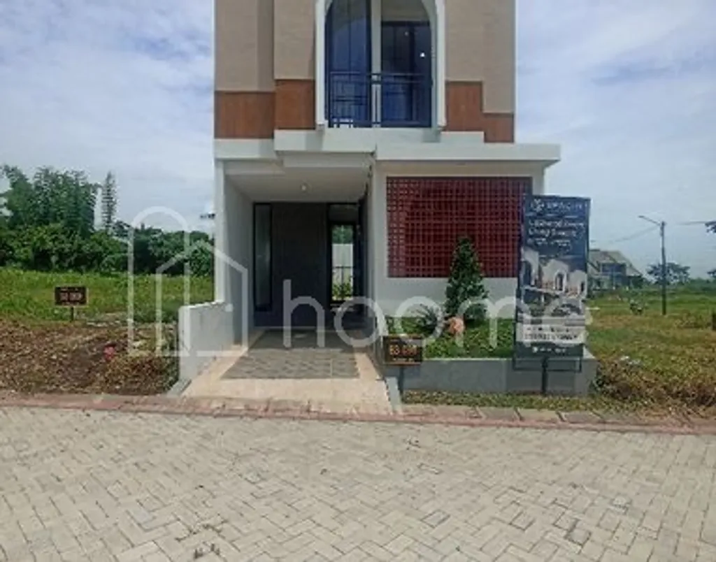 Rumah 2 lantai mewah dekat kota wisata batu