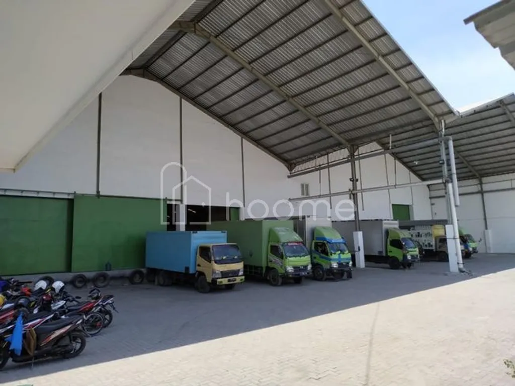 JUAL CEPAT GUDANG ROMOKALISARI DKT MARGOMULYO KALIANAK OSOWILANGUN