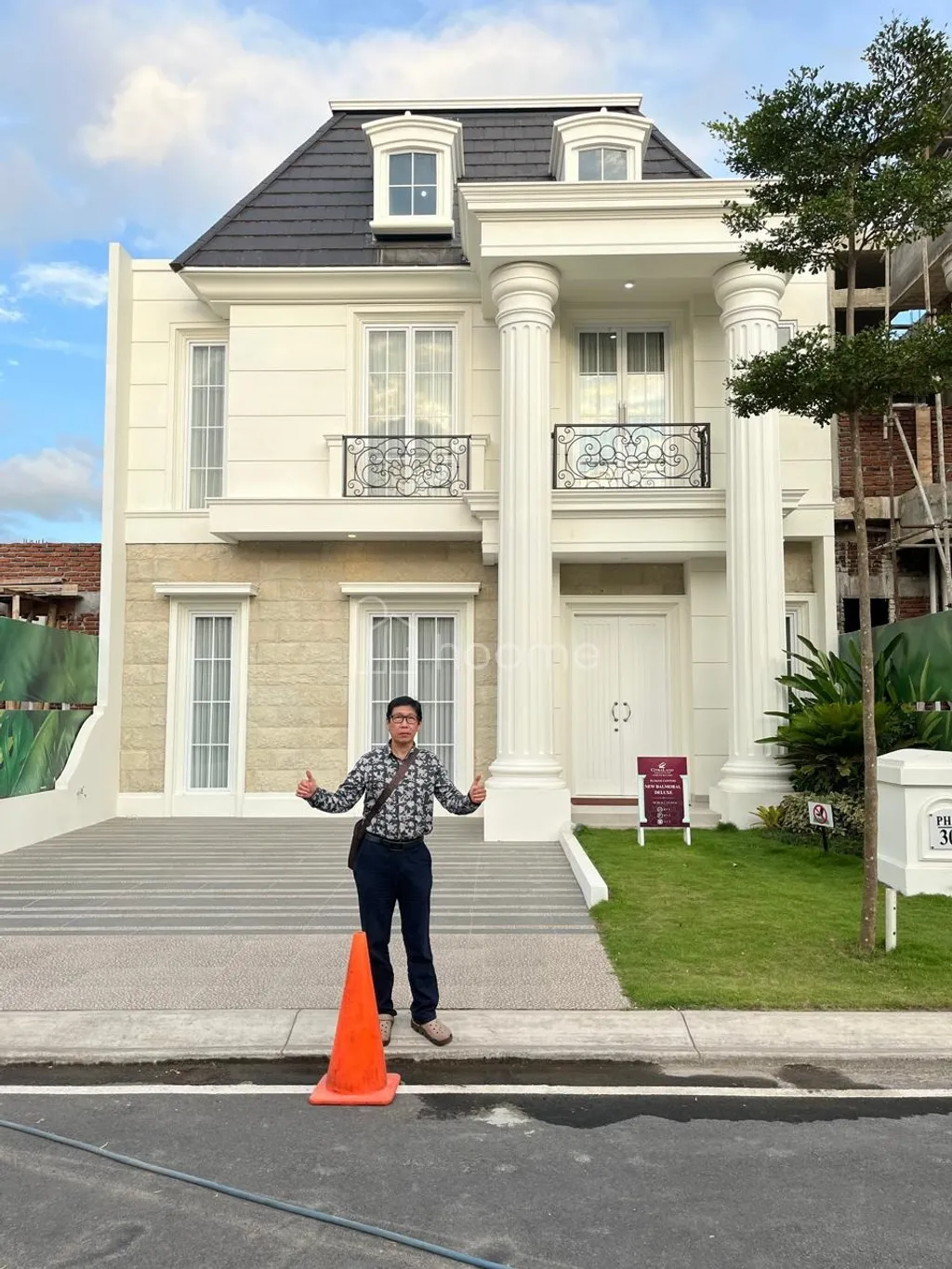 Rumah contoh type new balmoral deluxe,citraland kairagi manado