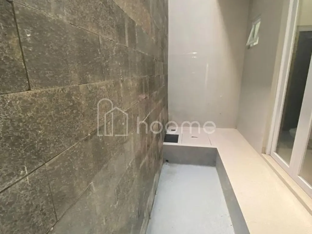 DIJUAL RUMAH 2 LANTAI DI CIPANAS CIANJUR JAWA BARAT