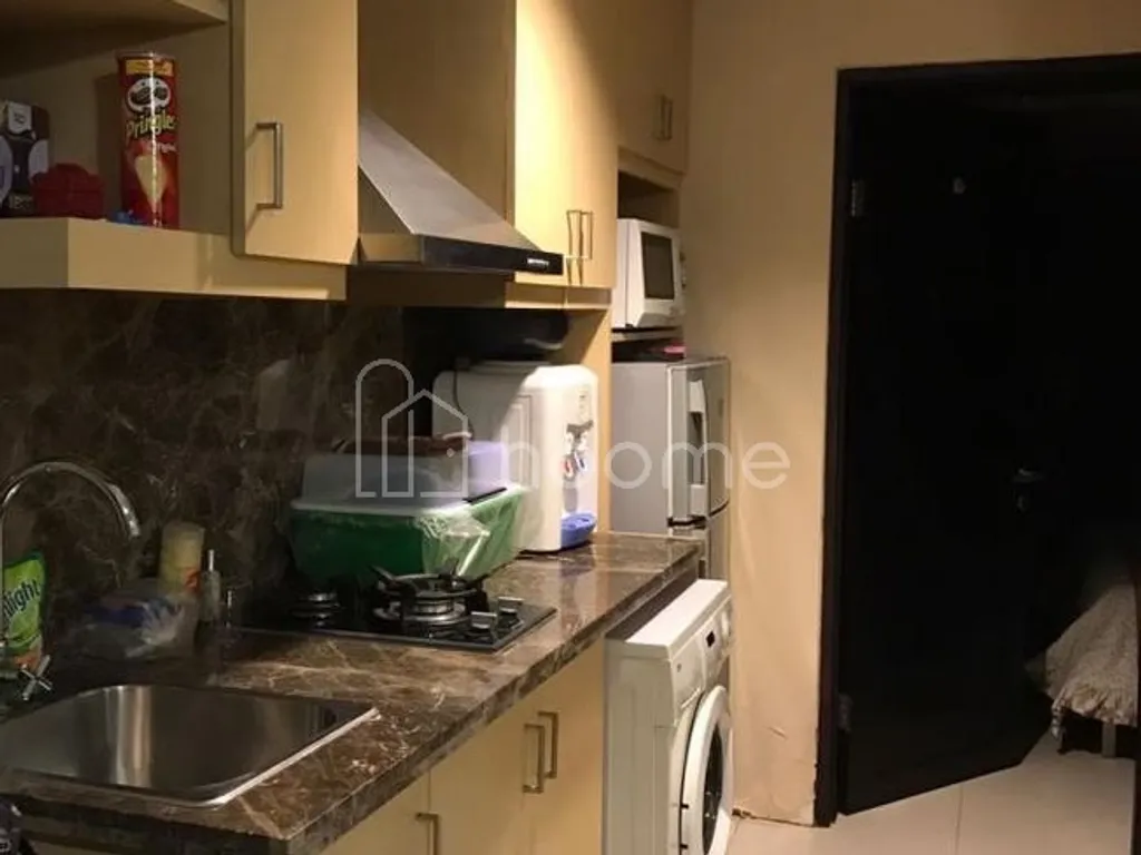 Dijual Cepat Apartemen Cosmo Mansion 1 BR Full Furnished dekat Thamrin