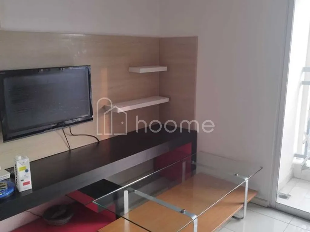 Jual Apartemen Cosmo Terrace 2 BR Semi Furnished Near MRT Bundaran HI