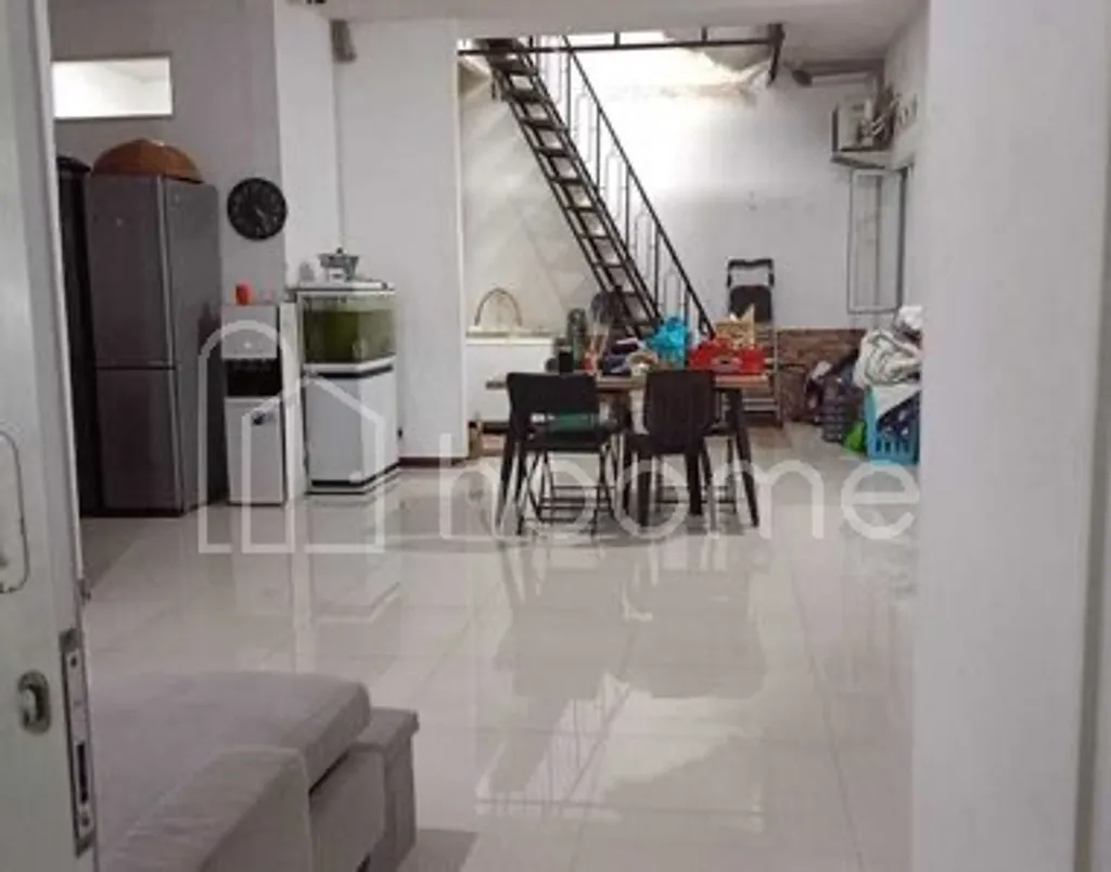 DIJUAL RUMAH DI TAMAN LAGUNA CIBUBUR