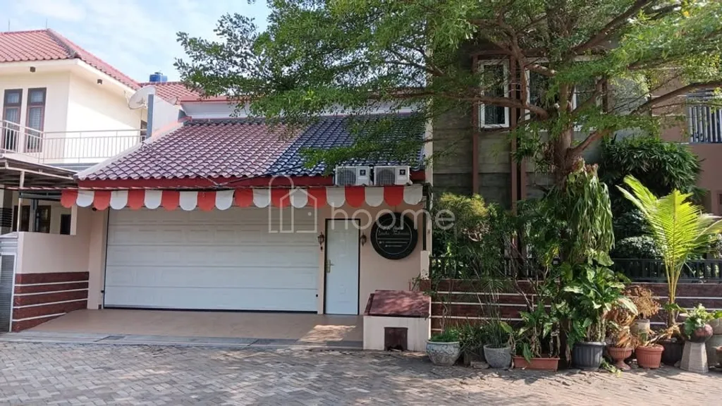 RUmah mewah 2 lantai siap huni furnish SHM di Taman CIlegon Indah