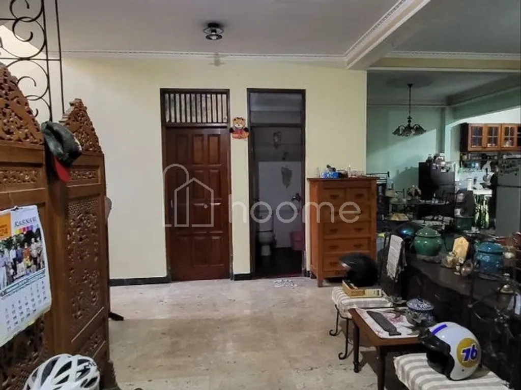 Rumah Banyak Kamar Cocok Kost-kostan di Seturan dkt Kampus YKPN, UPN