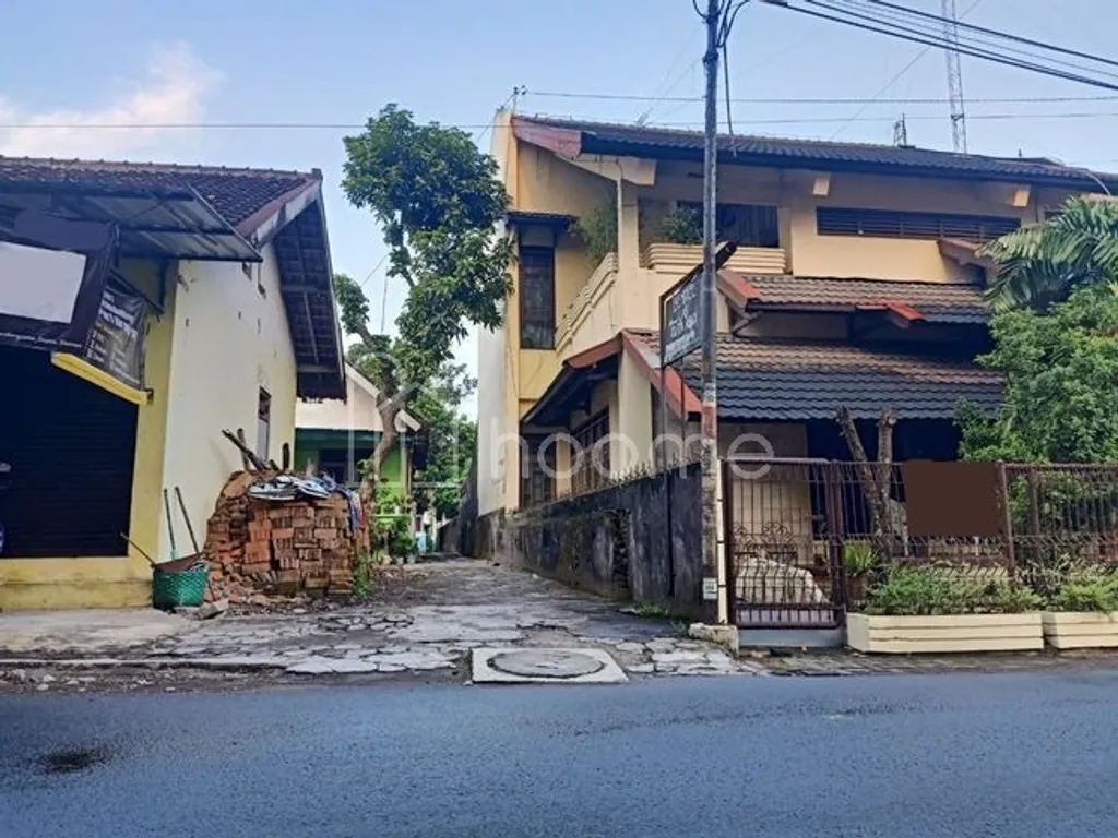 Rumah Luas di Daerah Deresan Condongcatur, dekat KB & TK Anakqu