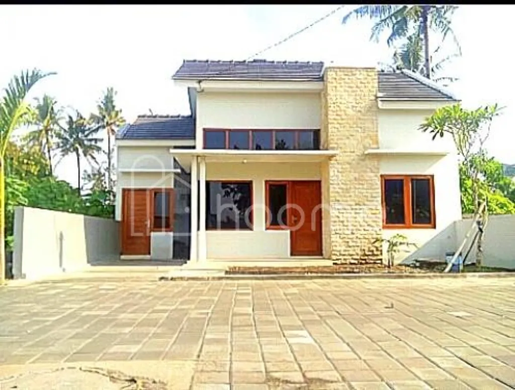 Dijual Rumah 5KT 3KM 100m² Luas Tanah 120m² Cocok untuk Keluarga di Lokasi Strategis!