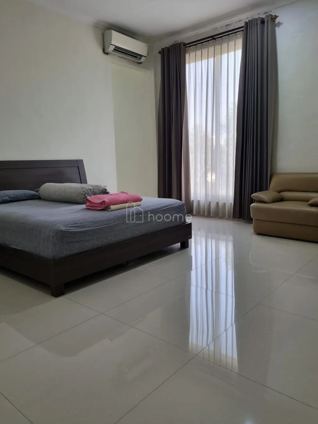 Dijual Rumah 2 Lantai Mewah Strategis Siap Huni di Kendangsari – Surabaya